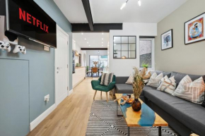 4-BR Stylish House, Cosy, Stunning, Spacious & great for Contractors, Parking available, Sleeps 8, Central Portsmouth - Winter SPECIAL offer!! - By Blue Puffin Stays